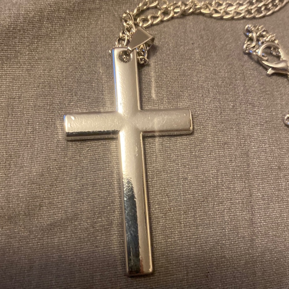 Men’s or Women stainless steel cross pendant necklace